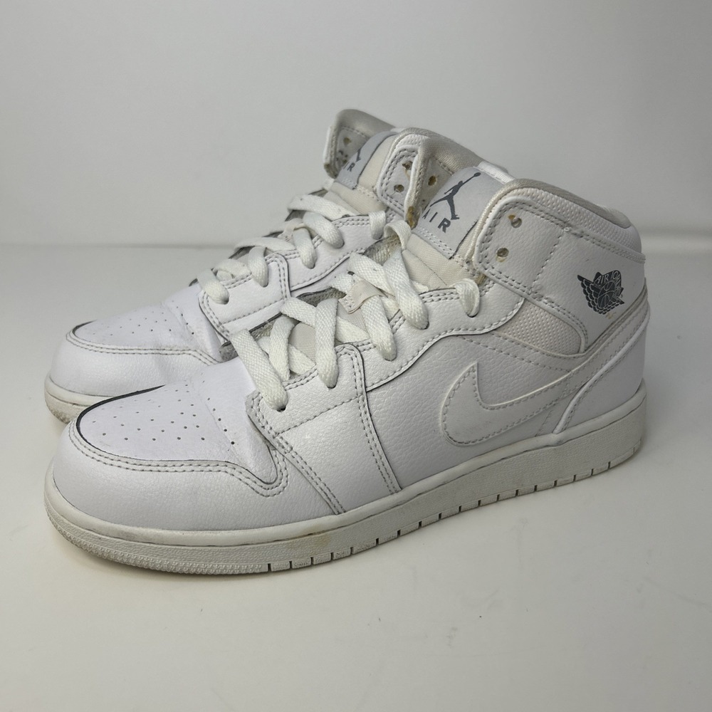 Nike Air Jordan 1 Mid GS Triple White 554725-130 Size 5.5Y Women's 7